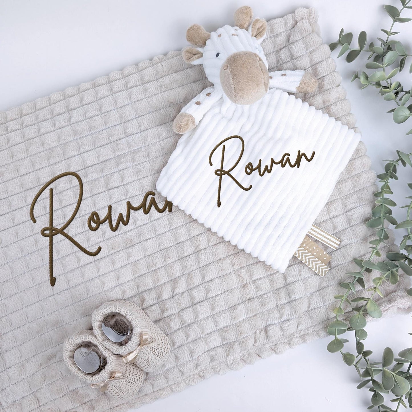 Embroidered Neutral Giraffe Comforter Blanket Gift Set | Baby Shower Gift | Baby Booties | Baby Gift | Newborn Girl Boy | Newborn Baby Gift