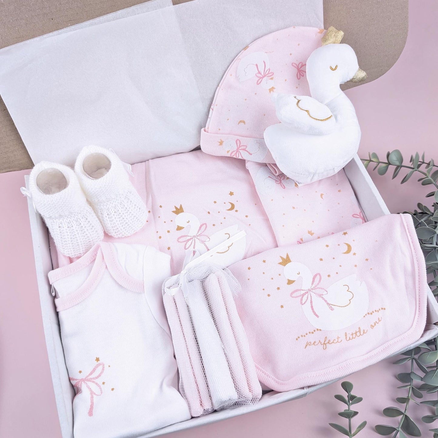 Pink Baby girl 10 piece Gift Set | Baby Hamper | Baby Girl Hamper | Baby Shower | Baby Sleepsuit | Baby Gift | Newborn Gift | Newborn Set