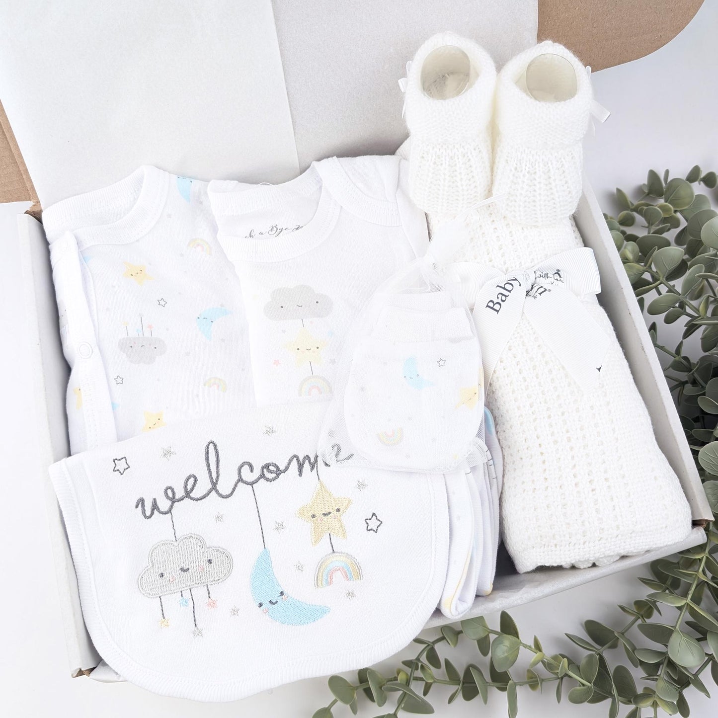 Little White Gift Set | Baby Hamper | Baby Hamper | Baby Shower | Baby Sleepsuit | Baby Gift | Newborn Gift | Newborn Baby Set