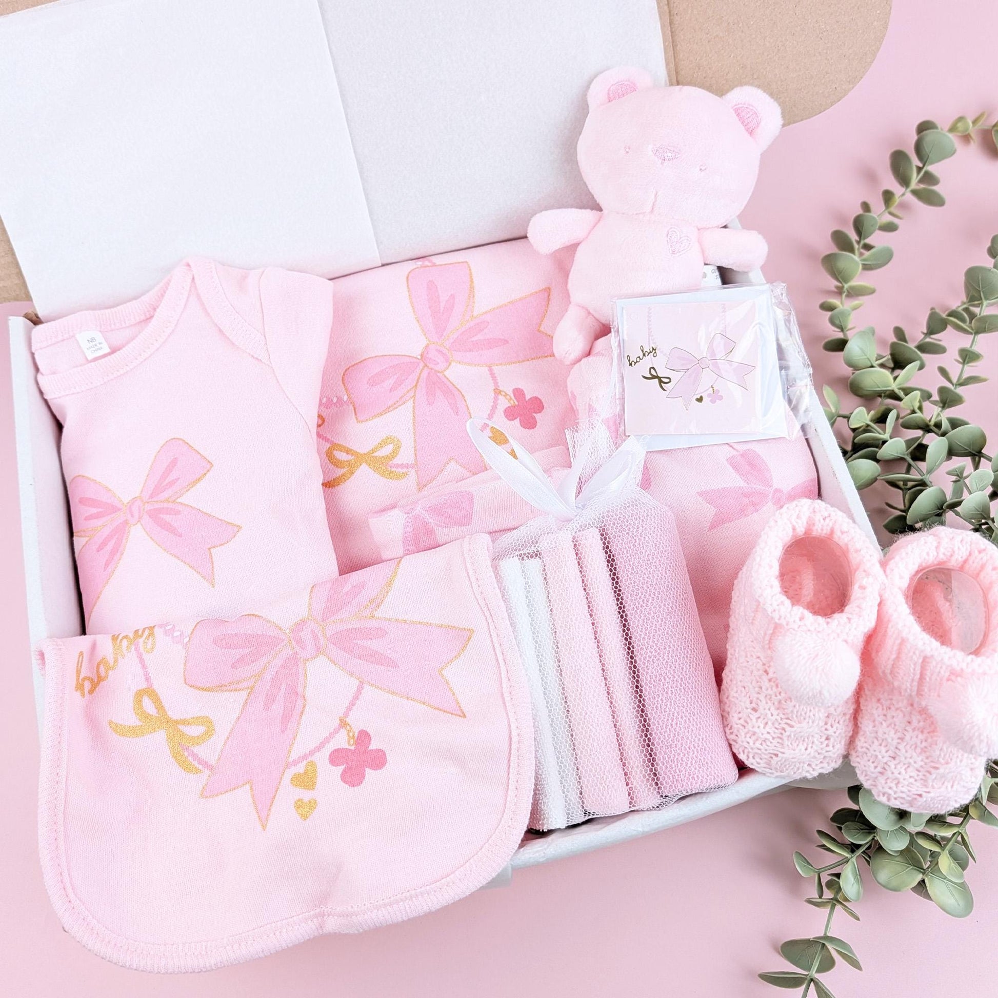 Pink Baby girl 10 piece Gift Set | Baby Hamper | Baby Girl Hamper | Baby Shower | Baby Sleepsuit | Baby Gift | Newborn Gift | Newborn Set