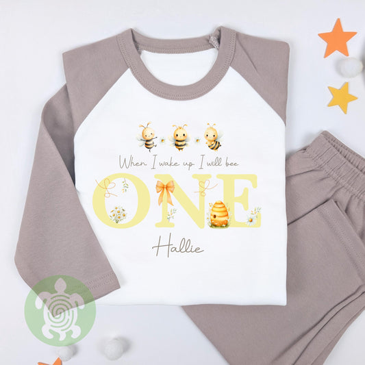 Bee Theme When I Wake Up Any Age Personalised Kids Outfit, Birthday Morning Set, Custom Name Cotton Clothing Set, Tight-fitting style