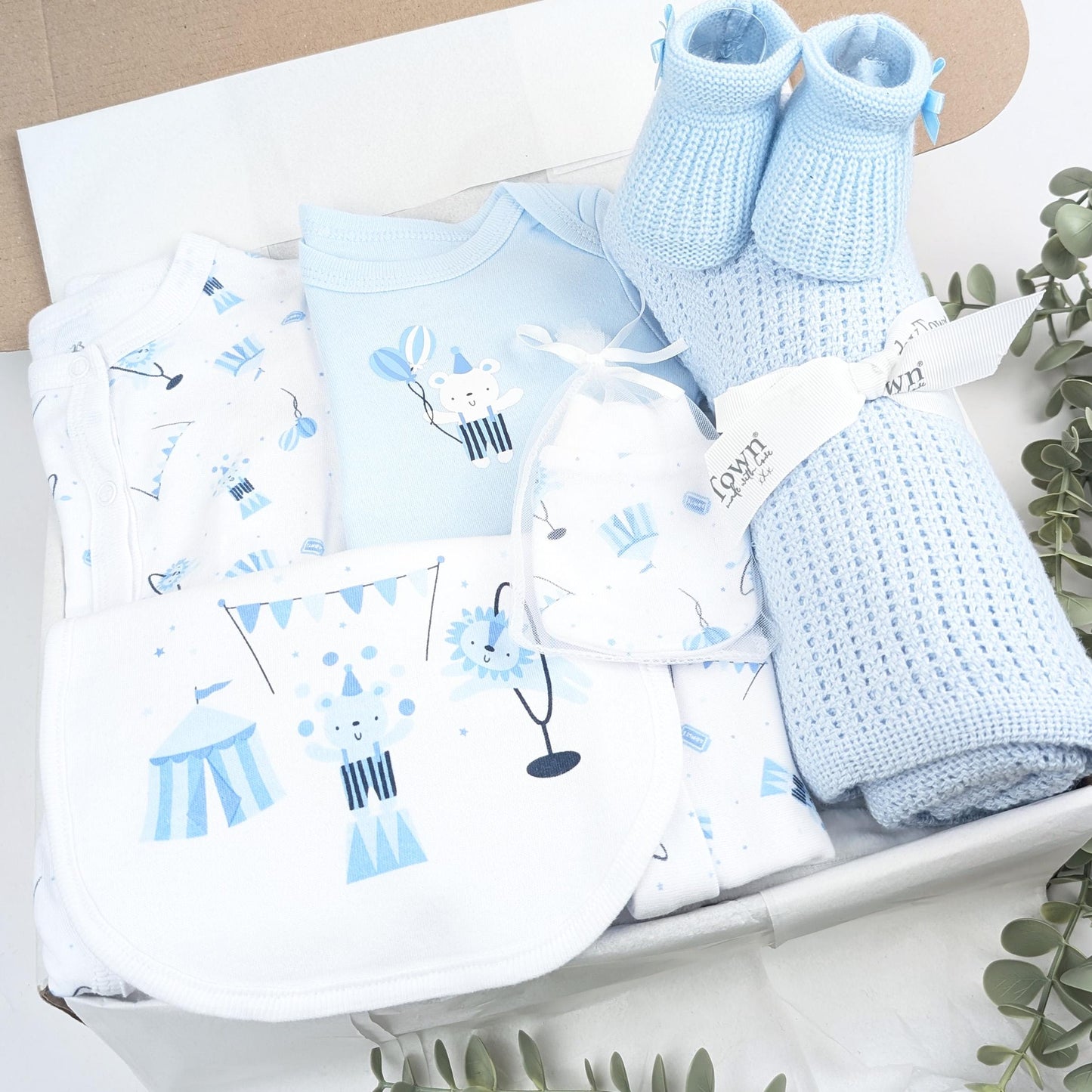 Baby Boy Gift Set | Baby Hamper | Baby Girl Boy Hamper | Baby Shower | Baby Sleepsuit | Baby Gift | Newborn Gift | Newborn Baby Set
