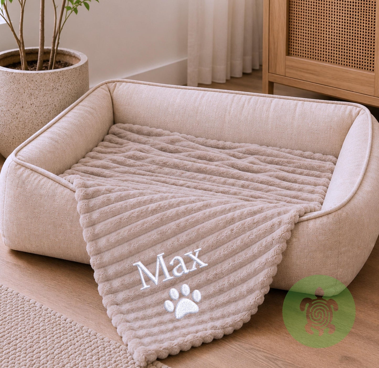 Personalised Dog Blanket, Embroidered Pet Blanket with Name, Soft Plush Dog Throw, Custom Puppy Blanket, Dog Gift, Pawprint, Bone, Flower