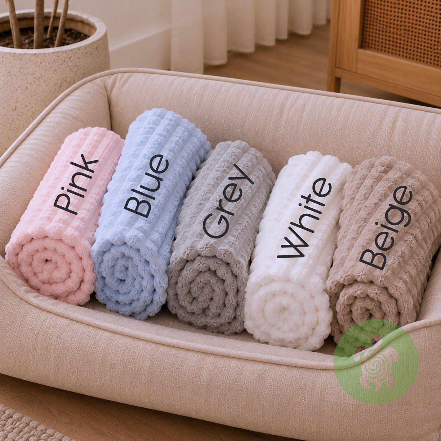 Personalised Dog Blanket, Embroidered Pet Blanket with Name, Soft Plush Dog Throw, Custom Puppy Blanket, Dog Gift, Pawprint, Bone, Flower